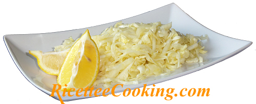 Insalata di cavolo cappuccio crudo